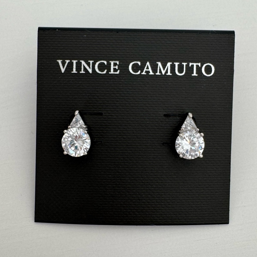 CRYSTAL STUD EARRINGS